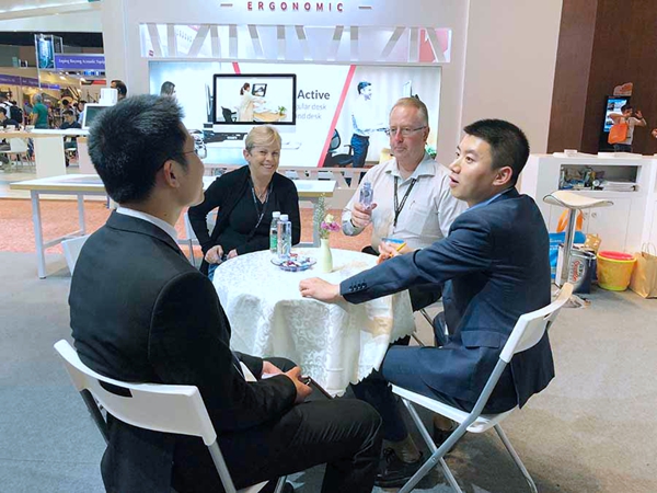 1694997759140623.jpg ed948d6a964842d26629a2c6fc7e7f48_HongKongElectronicsSpringFair20194.jpg