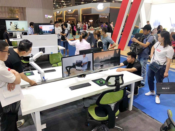1694998208840367.jpg 68d091b6a3d3a342b2dc1d142a515aaf_44thCIFFShanghaiHongqiao5.jpg